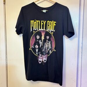 Pacifica Black Graphic Tee